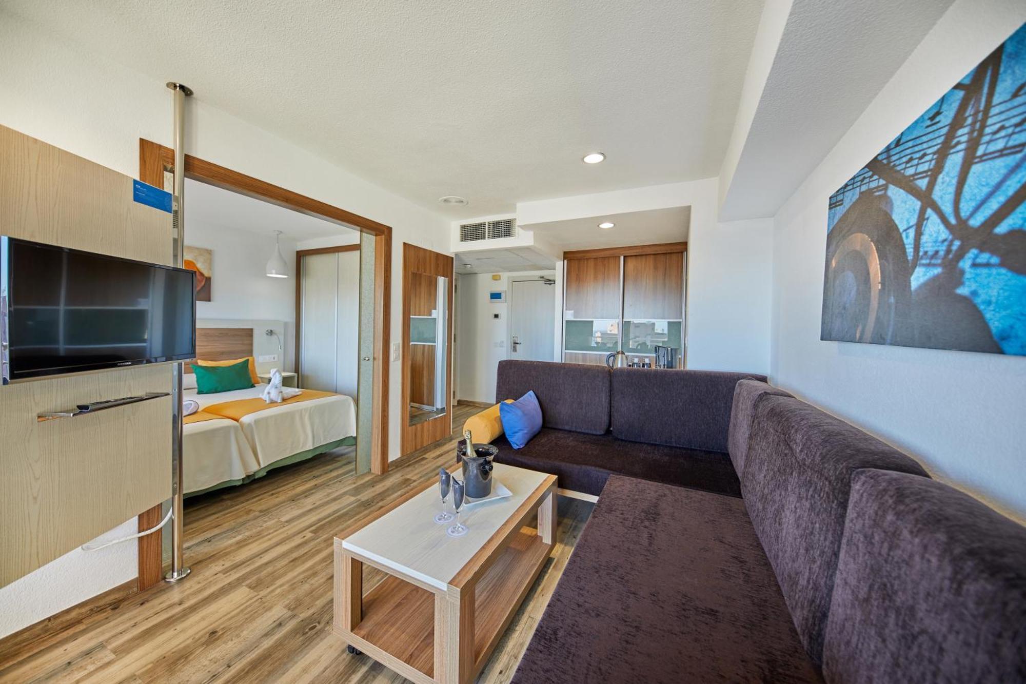 Sandos Benidorm Suites (Adults Only) Номер фото